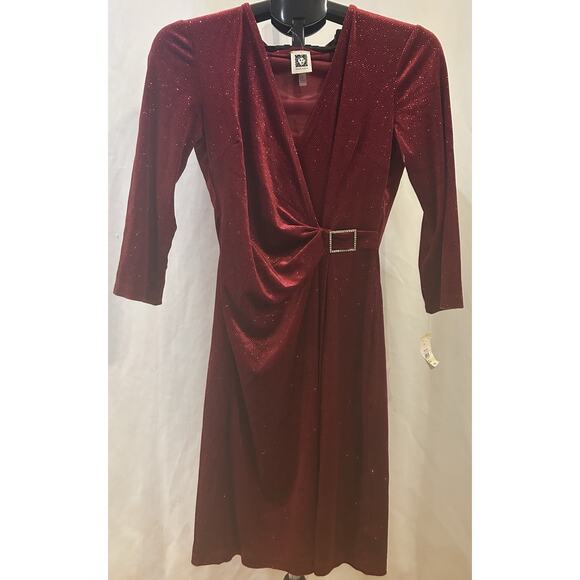 Anne Klein Dresses & Skirts - NWT Anne Klein Red Glitter Dress size 4
